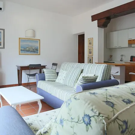 Regina Nuova 13 شقة *