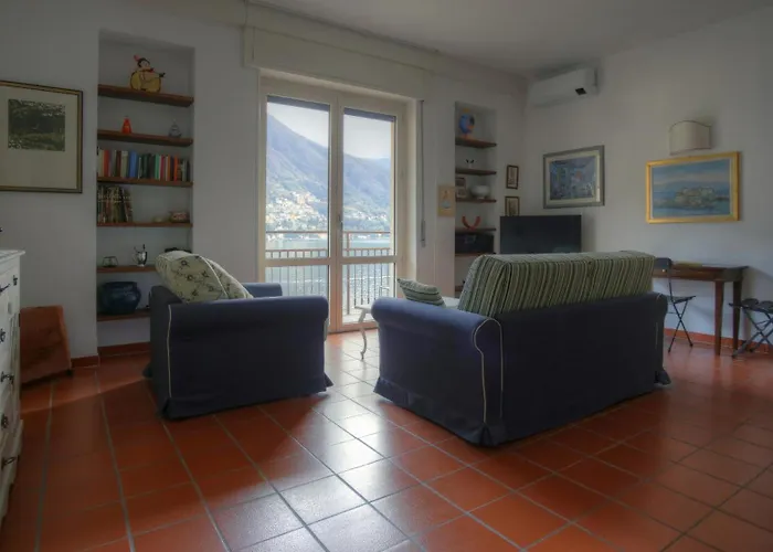 Regina Nuova 13 * Laglio